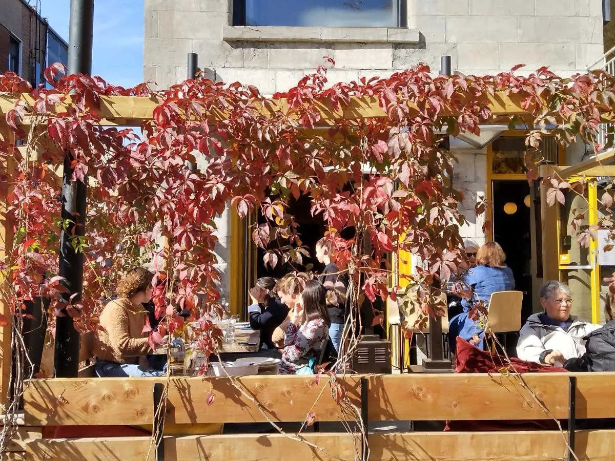 Hellostel Montreal